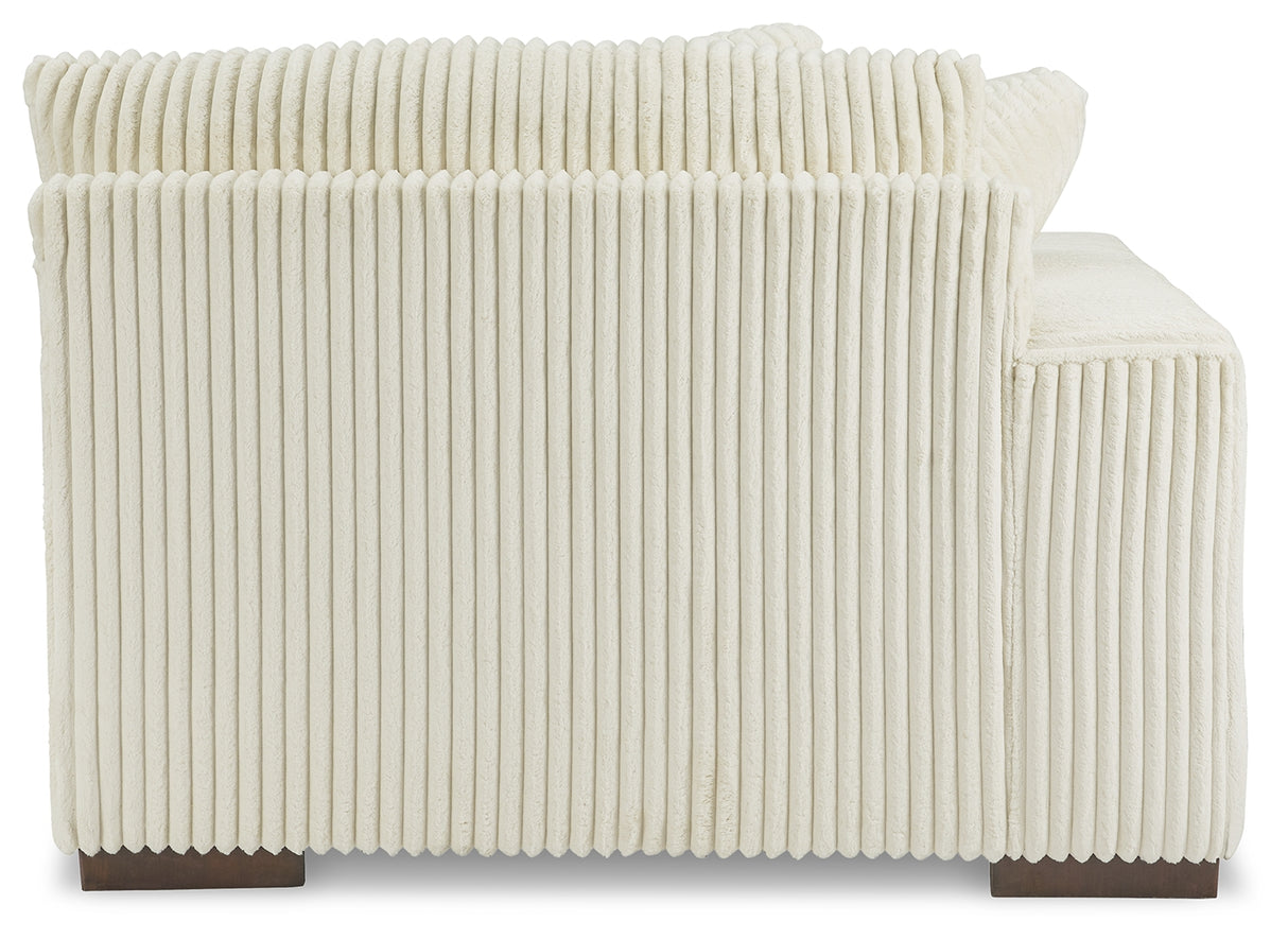 Lindyn Sectional