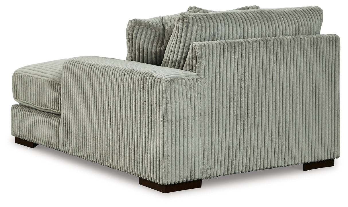 Lindyn Sectional
