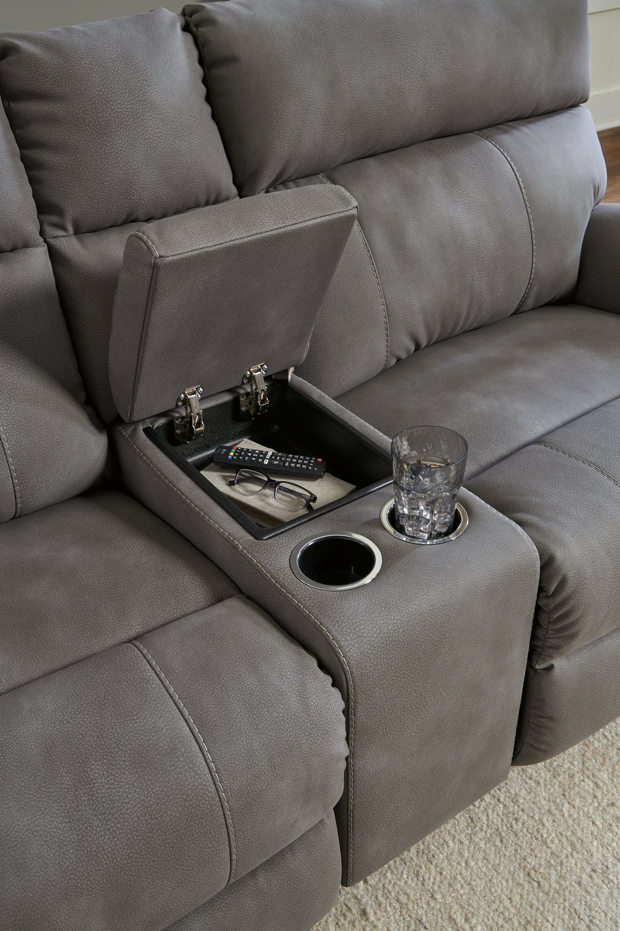 Next-Gen DuraPella Sectional