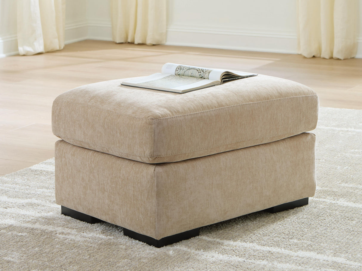 Bridgepoint Living Room