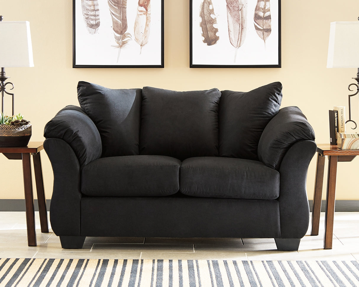 Furniture City Biloxi - Ashley Furniture - Darcy Living Room - Loveseat / Black - 7500835