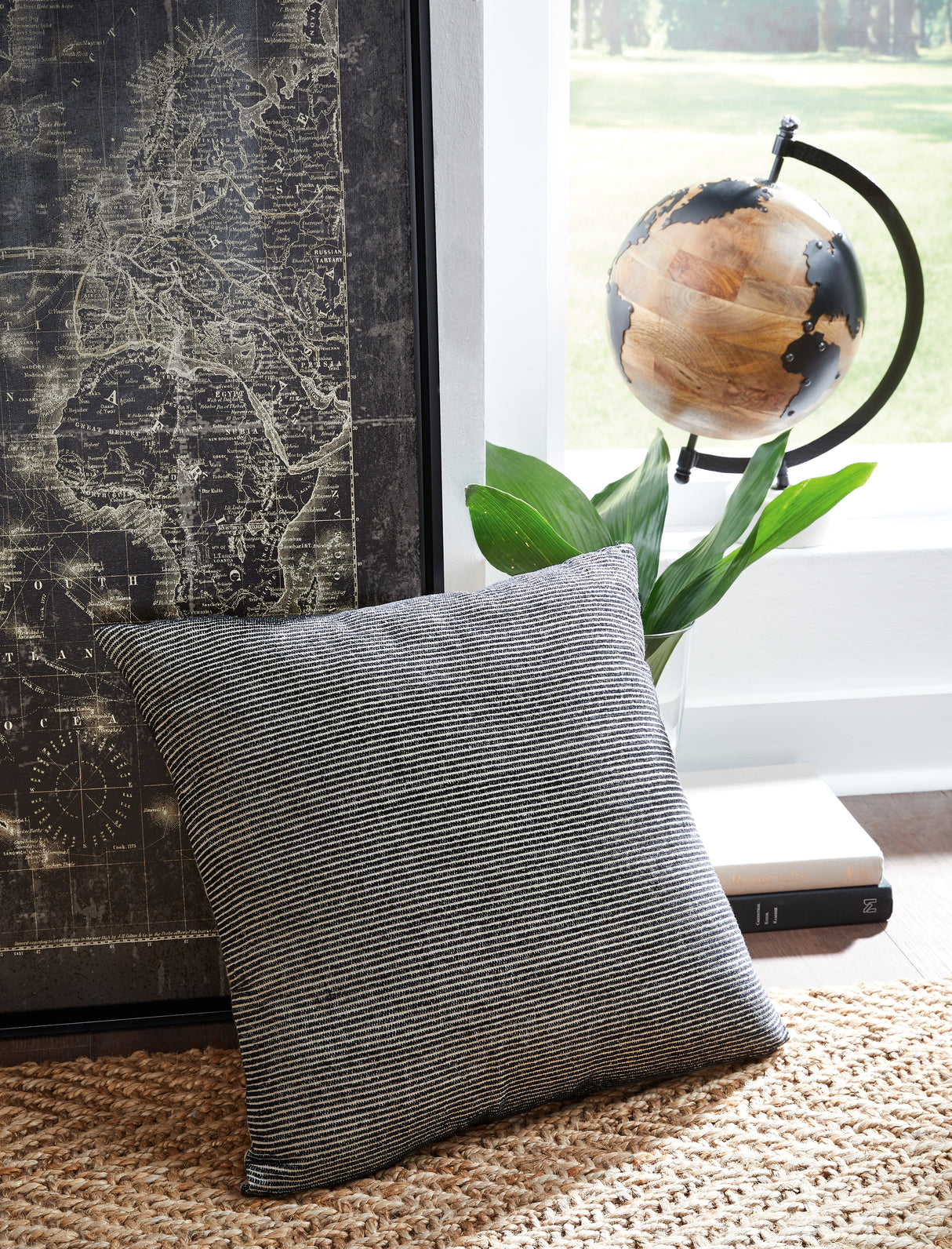 Furniture City Biloxi - Ashley Furniture - Edelmont Pillows - Pillow (4/CS) / Black/Linen - A1000962