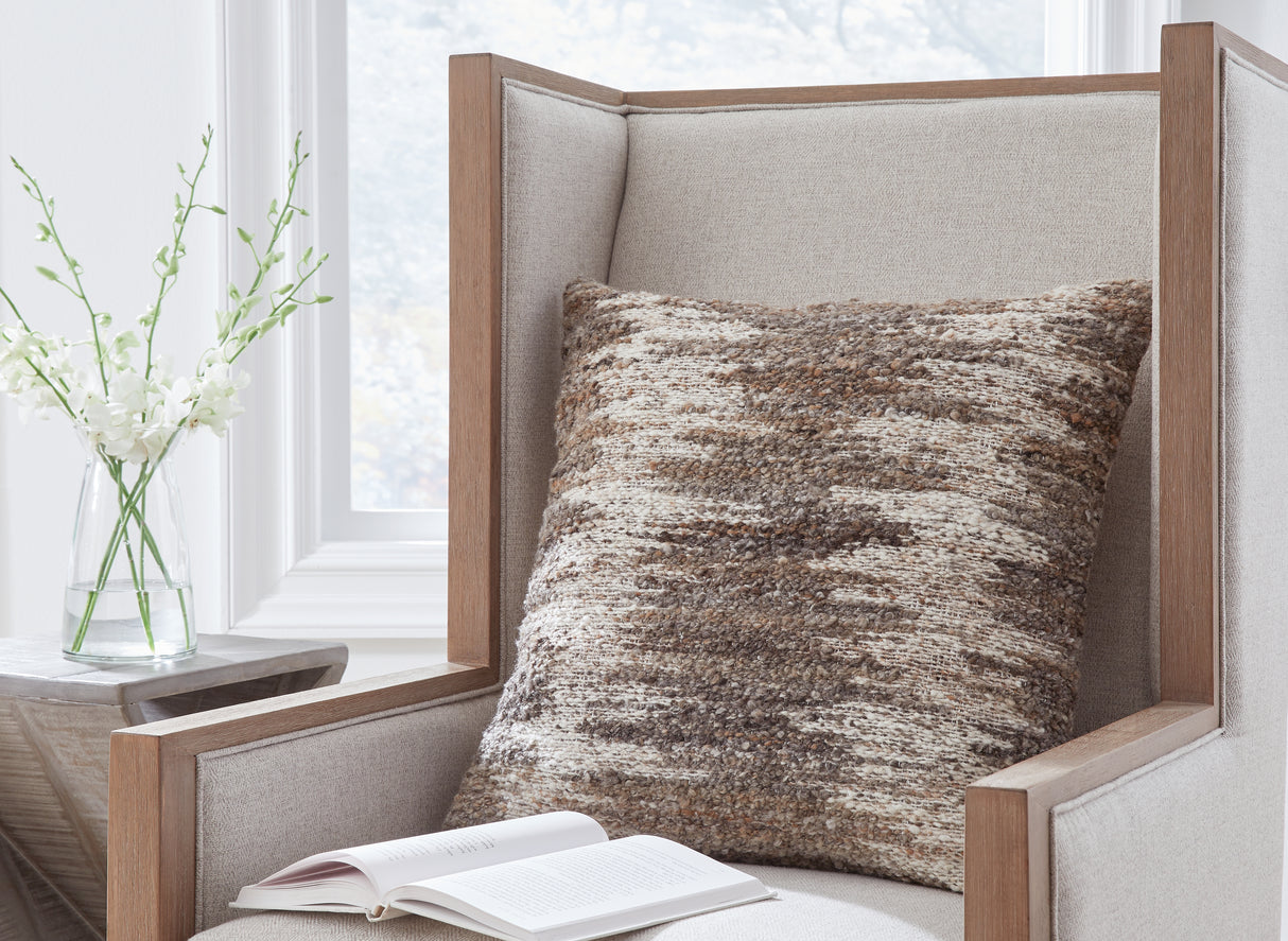 Furniture City Biloxi - Ashley Furniture - Nealton Pillows - Pillow (4/CS) / Brown/White - A1001050