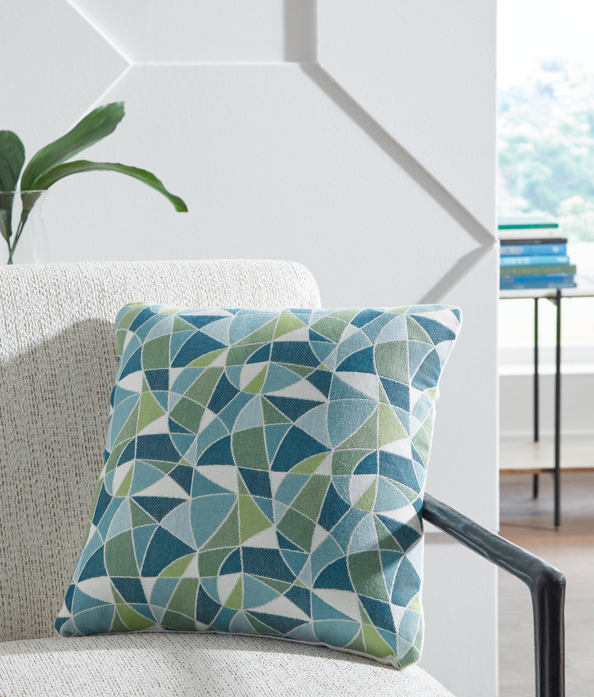 Furniture City Biloxi - Ashley Furniture - Seanow Next-Gen Nuvella Pillows - Pillow (4/CS) / Green/Turquoise/White - A1900005