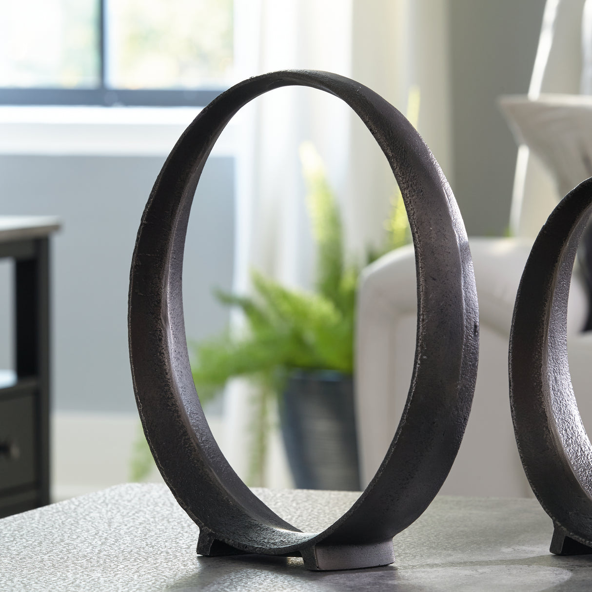 Furniture City Biloxi - Ashley Furniture - Ryandale Sculpture - Sculpture (2/CS) / Antique Black - A2000498