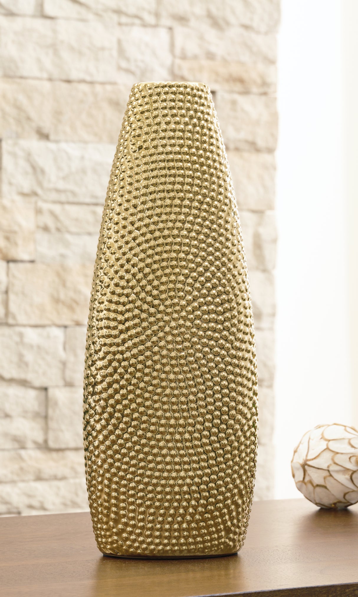 Furniture City Biloxi - Ashley Furniture - Efim Vase - Vase - A2000576