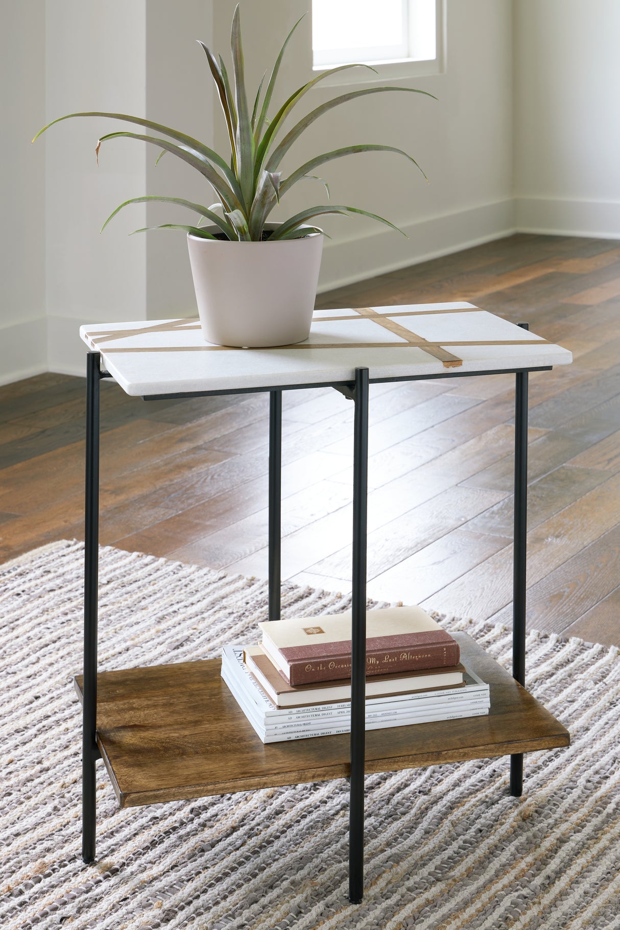 Furniture City Biloxi - Ashley Furniture - Braxmore Accent Table - Accent Table / White/Light Brown - A4000525