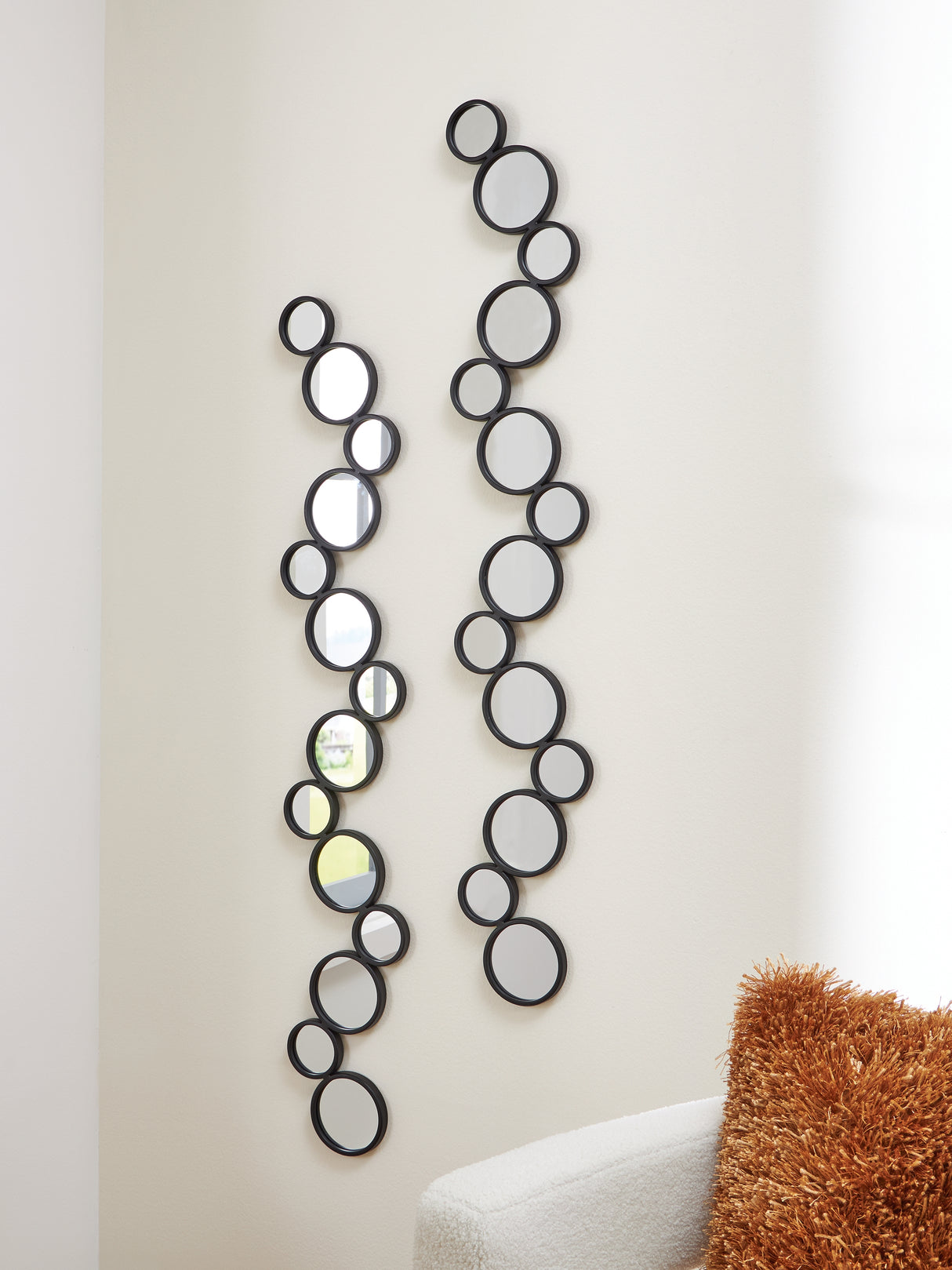 Furniture City Biloxi - Ashley Furniture - Vinler Mirror - Accent Mirror Set (Set of 2) / Black - A8010353