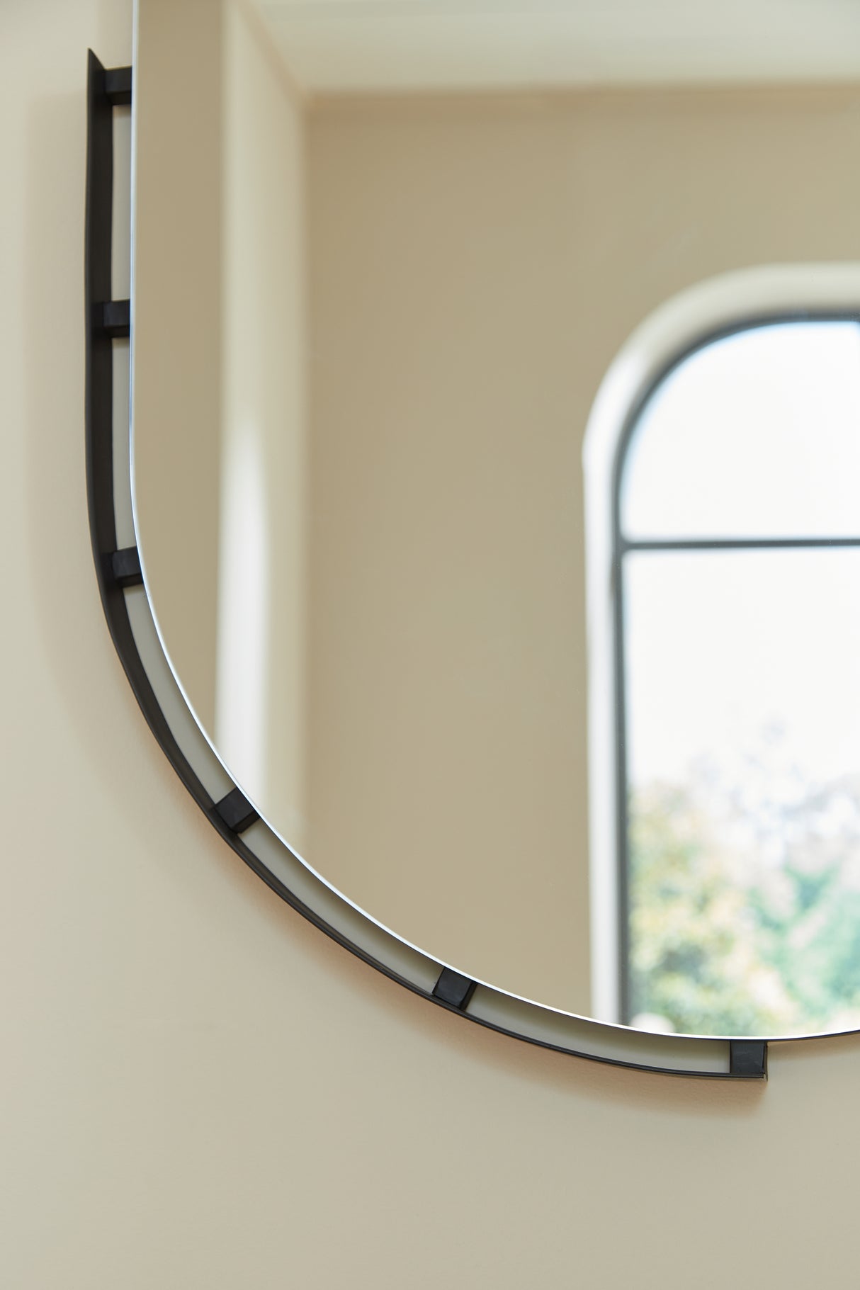 Valkings Mirror