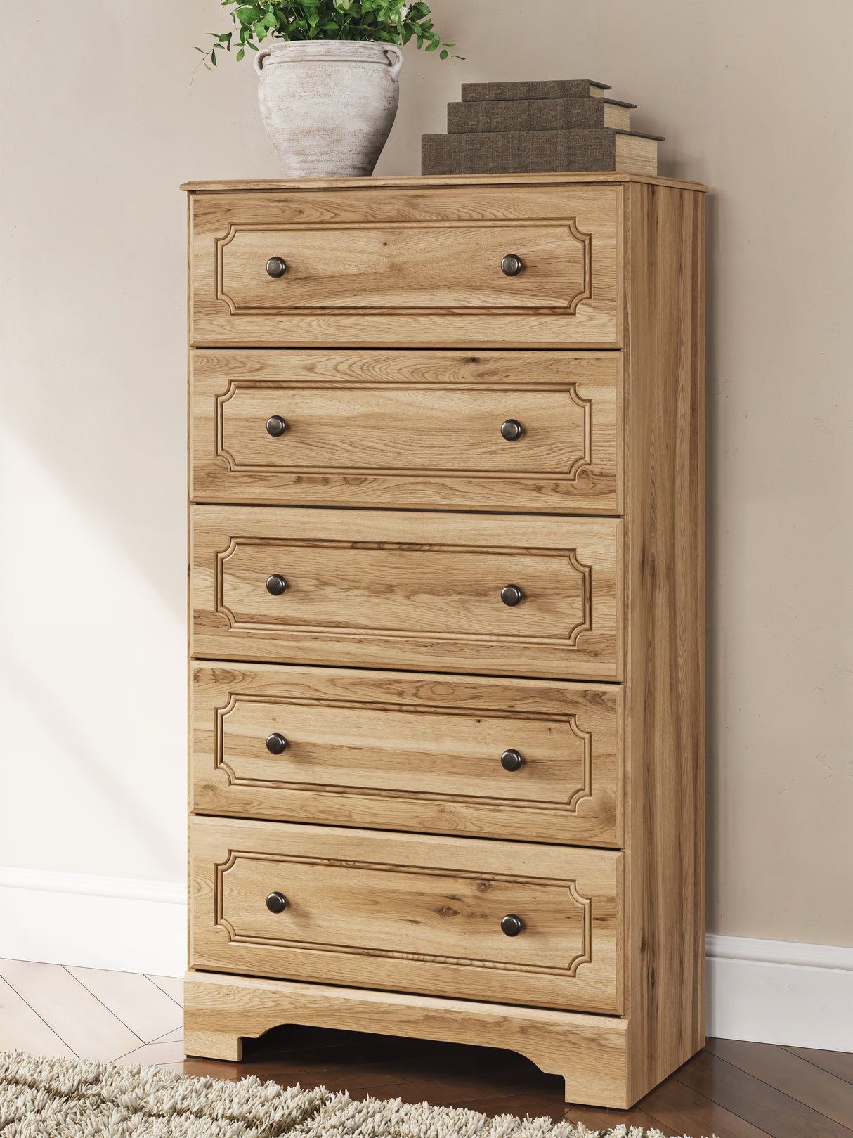 Furniture City Biloxi - Ashley Furniture - Aleaport Bedroom - Five Drawer Chest / Warm Brown - PCB1075-46