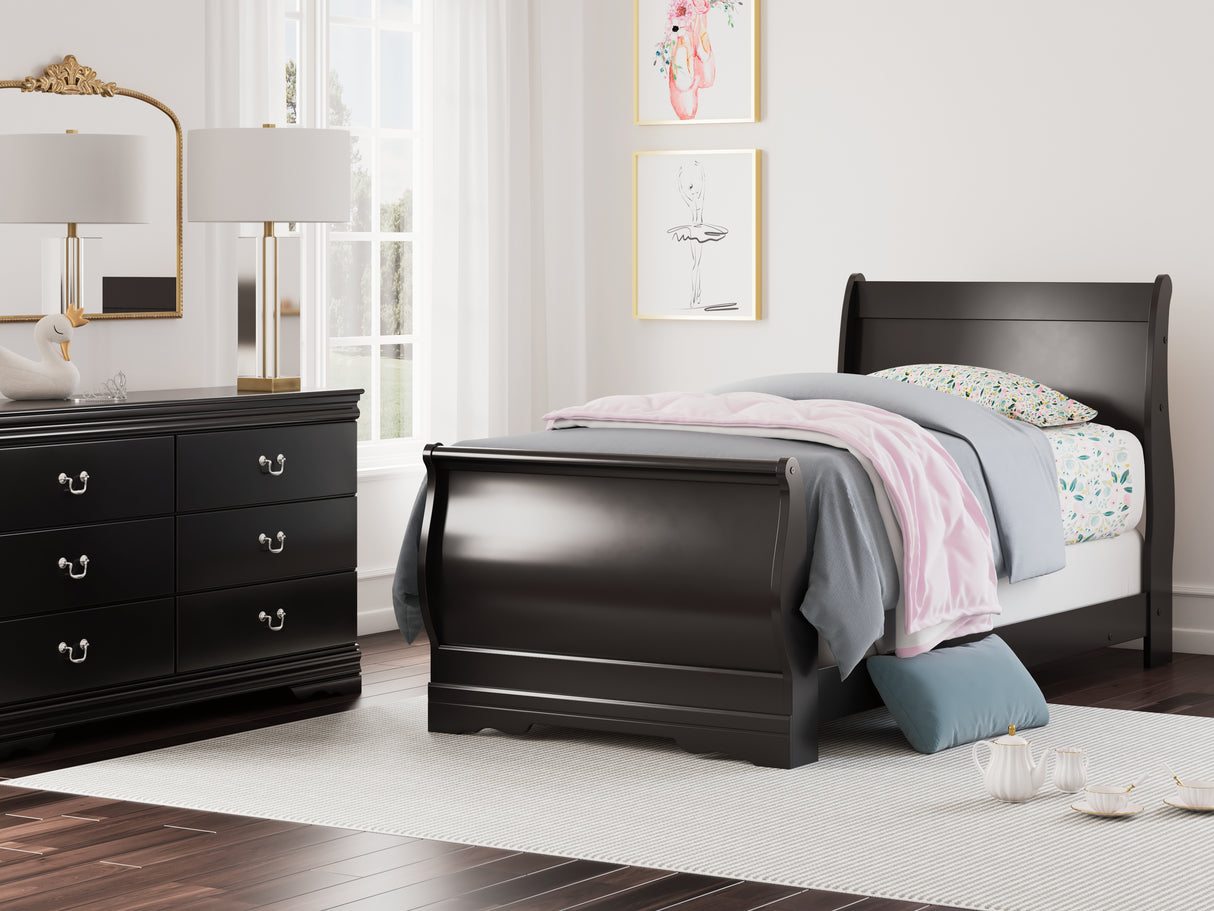 Furniture City Biloxi - Ashley Furniture - Huey Vineyard Bedroom - Twin Sleigh Bed / Black - B128B5