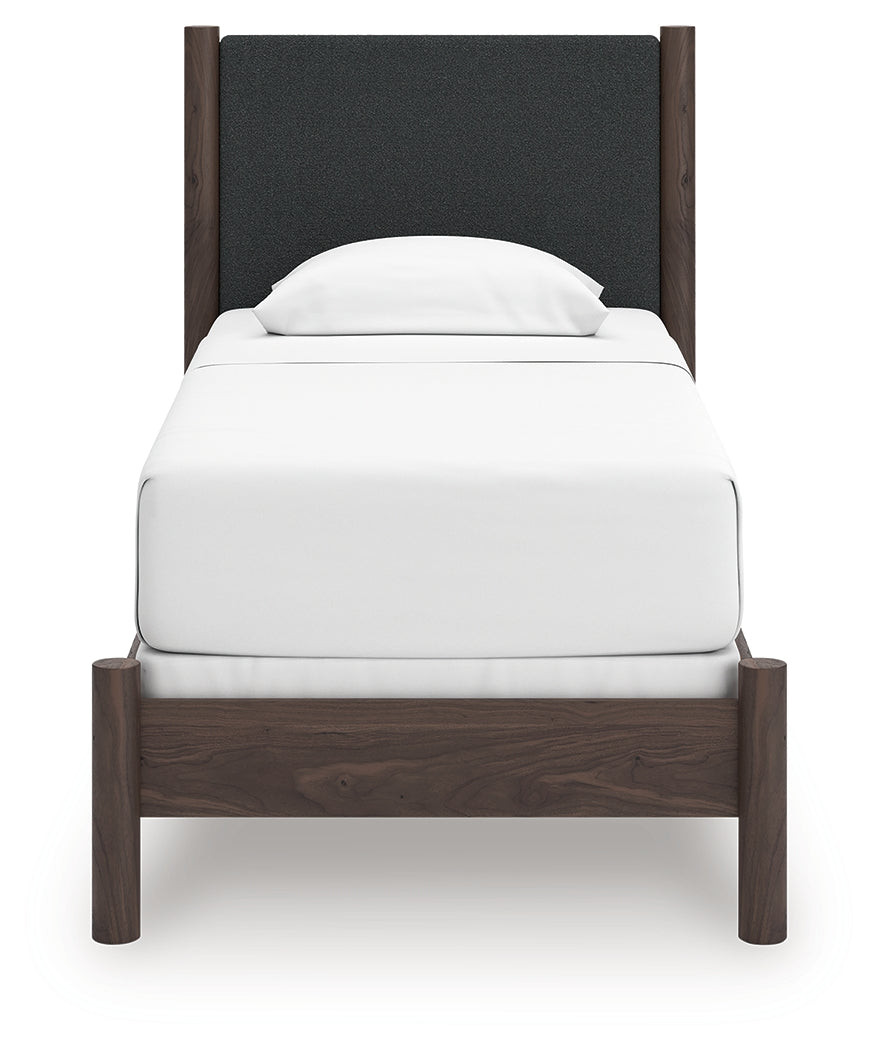 Pamytta Bedroom