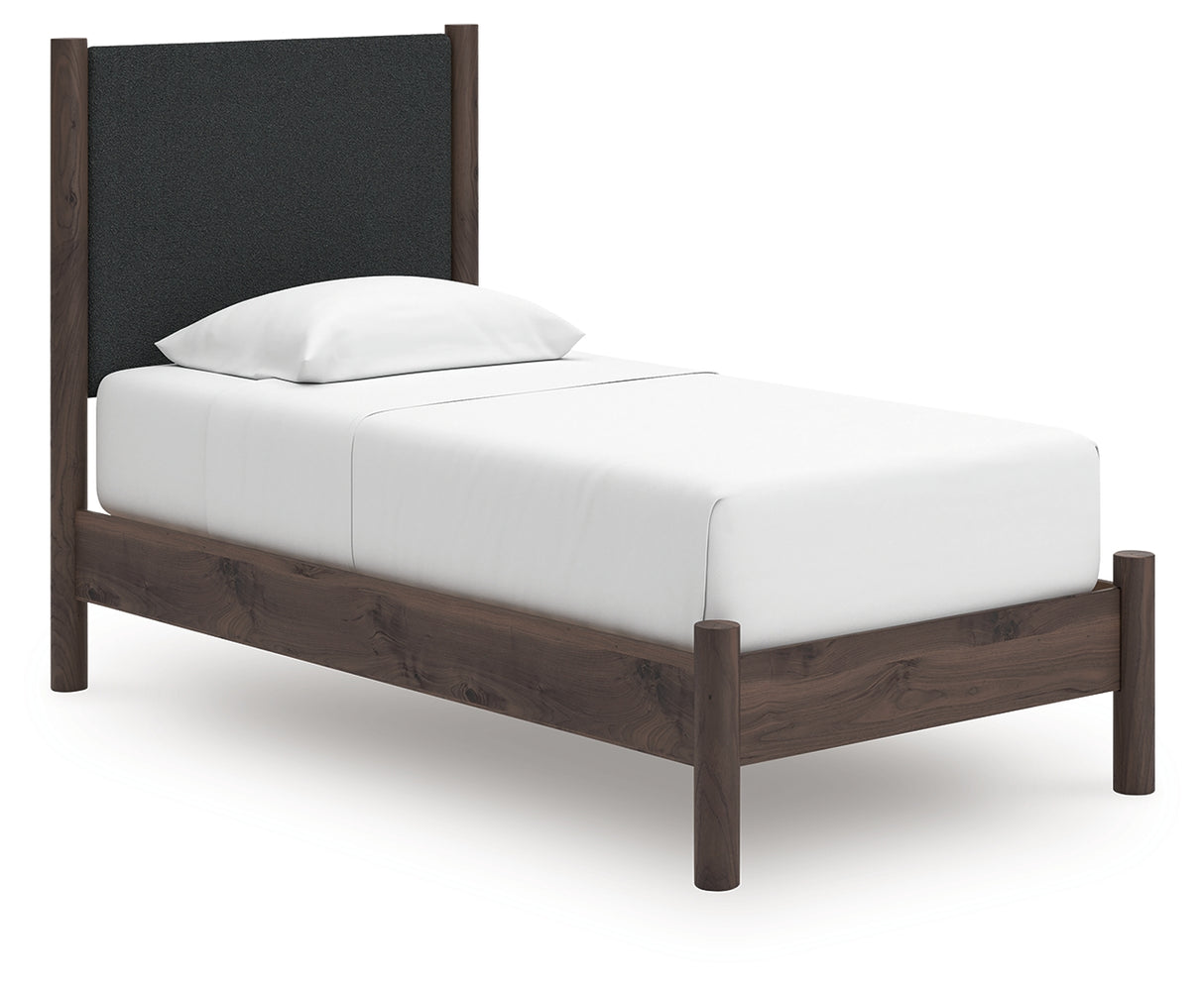 Pamytta Bedroom