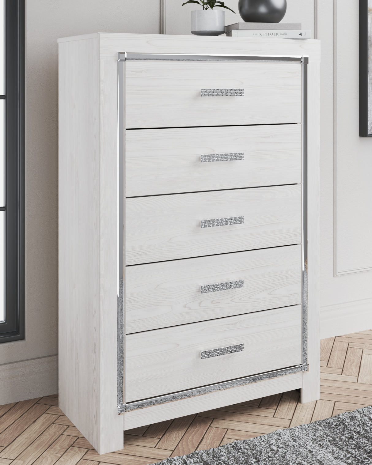 Furniture City Biloxi - Ashley Furniture - Altyra Bedroom - Five Drawer Chest / White - B2640-46