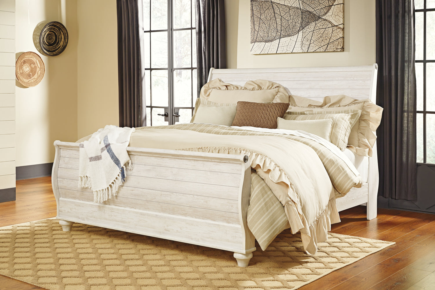 Furniture City Biloxi - Ashley Furniture - Willowton Bedroom - Queen Sleigh Bed / Whitewash - B267B4