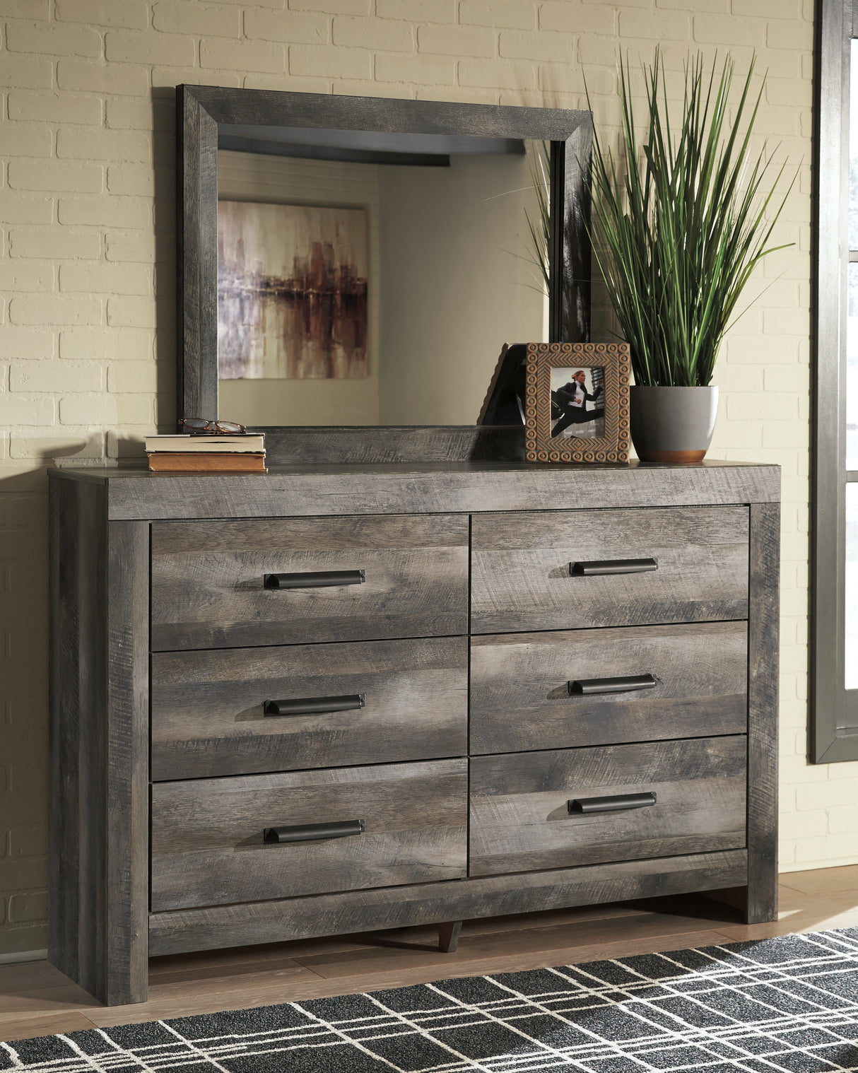 Furniture City Biloxi - Ashley Furniture - Wynnlow Bedroom - Dresser and Mirror / Gray - B440B1