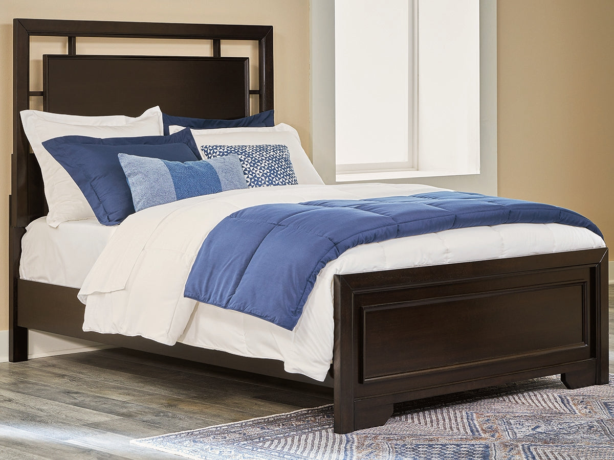 Furniture City Biloxi - Ashley Furniture - Covetown Bedroom - Full Panel Bed / Dark Brown - B441B4