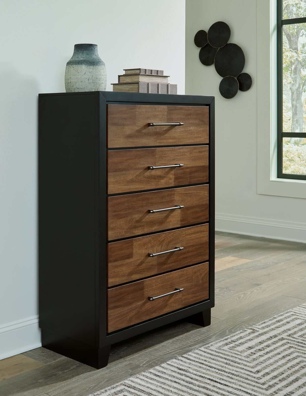 Furniture City Biloxi - Ashley Furniture - Kraeburn Bedroom - Five Drawer Chest / Brown/Black - B496-46