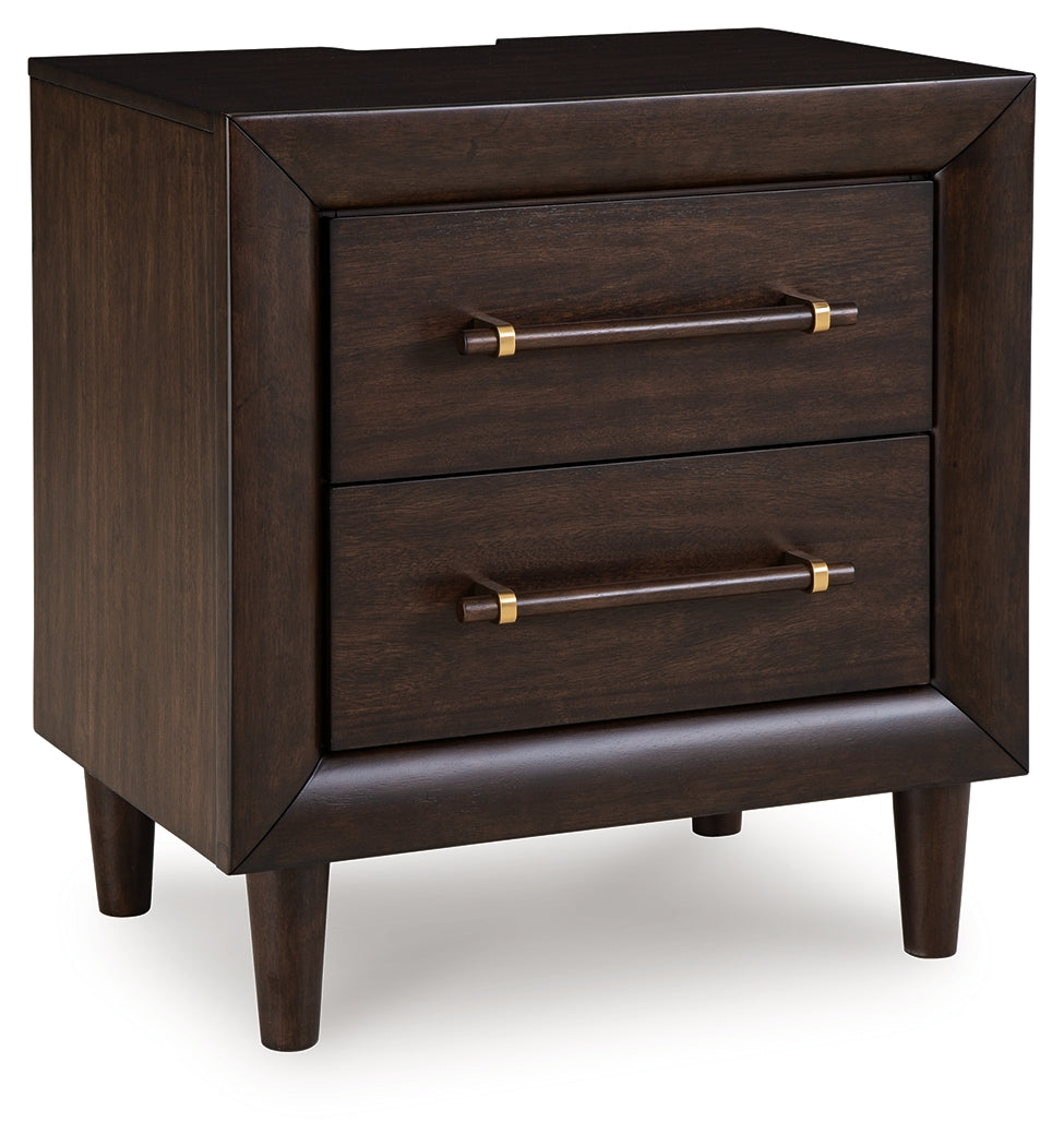 Dantenton Bedroom
