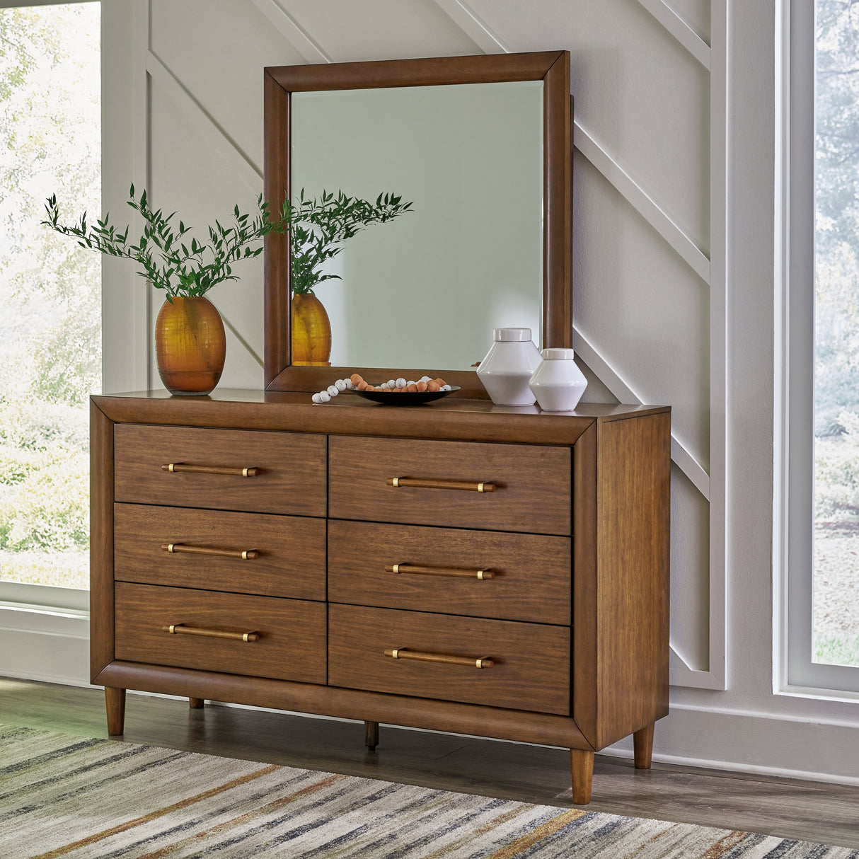 Furniture City Biloxi - Ashley Furniture - Lyncott Bedroom - Dresser and Mirror / Brown - B615B1