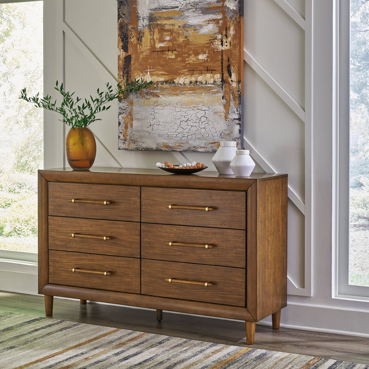 Furniture City Biloxi - Ashley Furniture - Lyncott Bedroom - Five Drawer Chest / Brown - B615-46