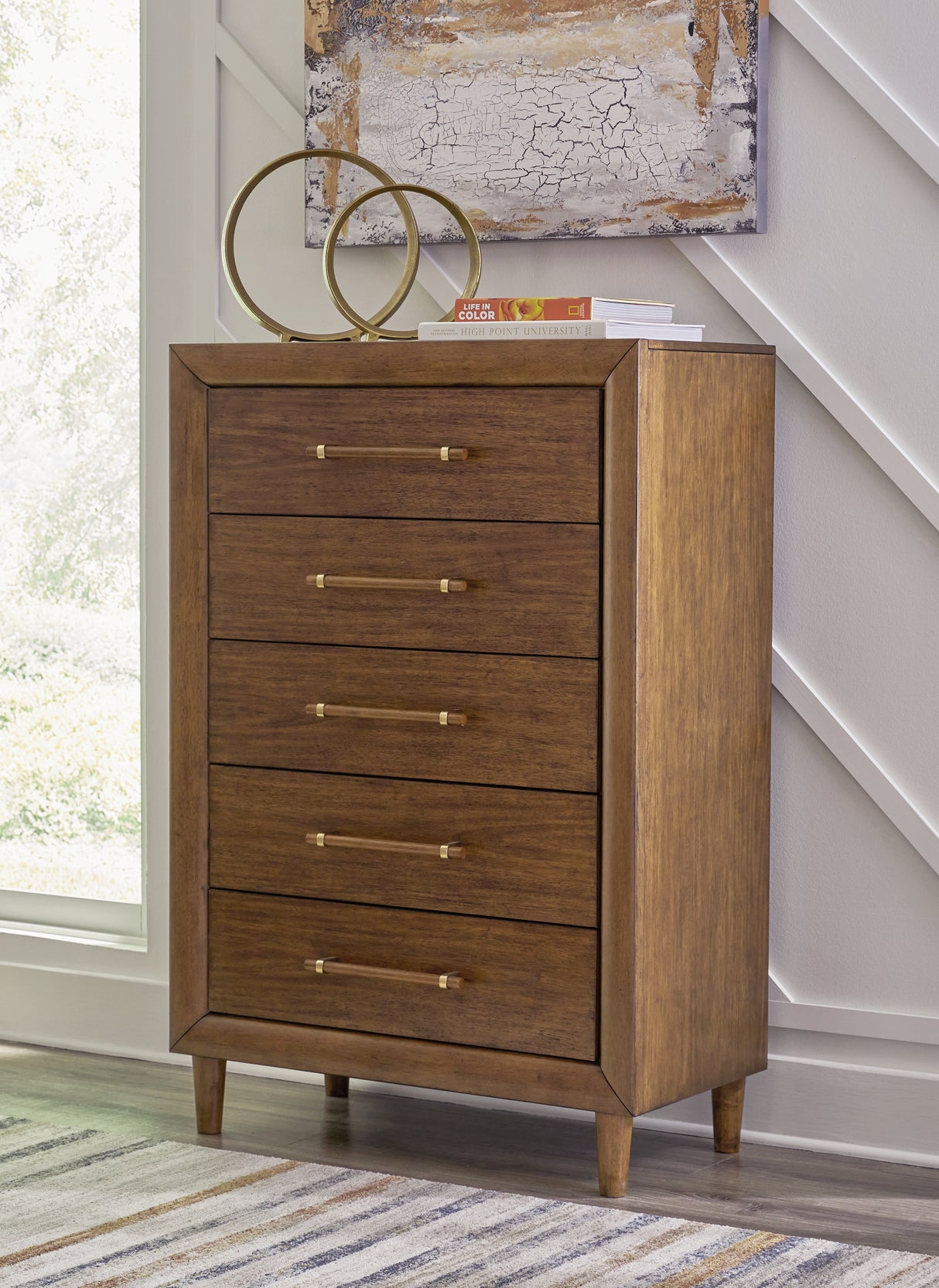 Furniture City Biloxi - Ashley Furniture - Lyncott Bedroom - Five Drawer Chest / Brown - B615-46