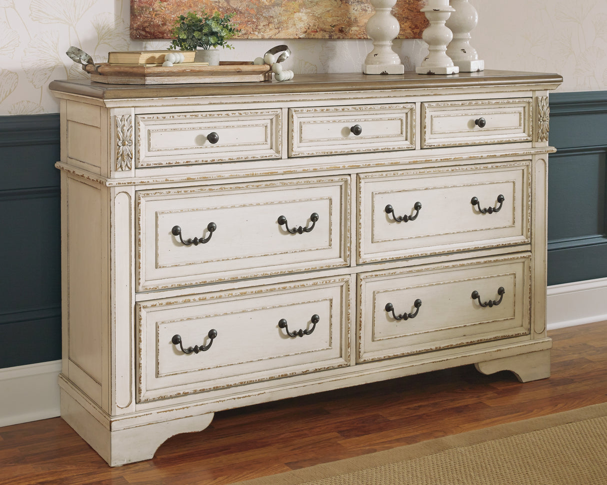 Furniture City Biloxi - Ashley Furniture - Realyn Bedroom - Dresser / Two-tone - B743-31