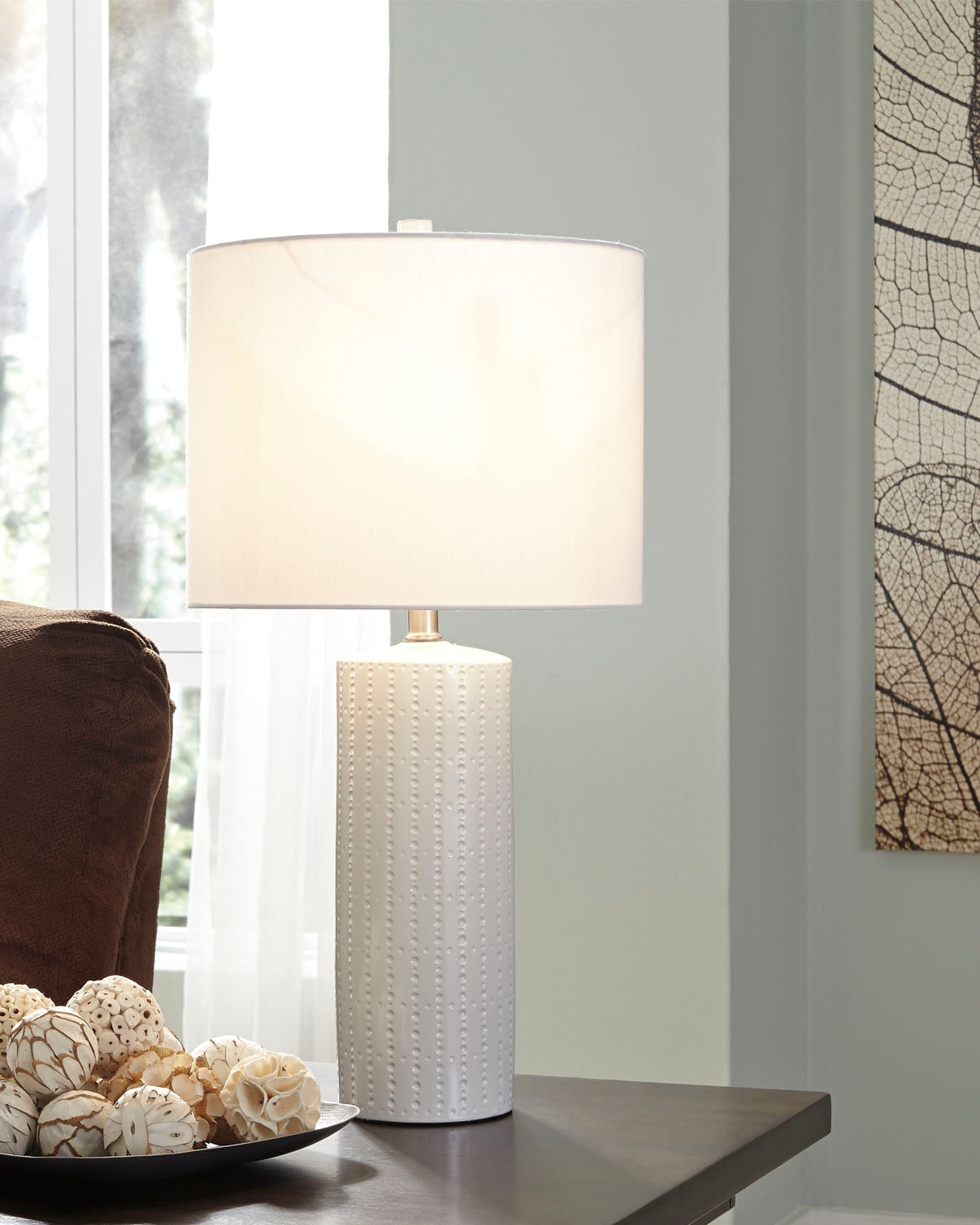 Furniture City Biloxi - Ashley Furniture - Steuben Lighting - Ceramic Table Lamp (Set of 2) / White - L177904