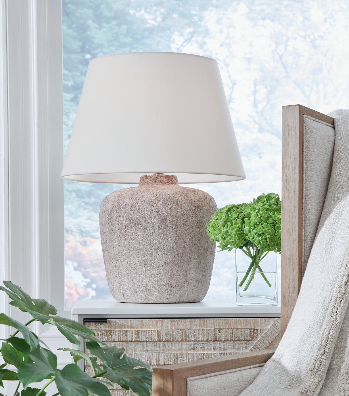 Furniture City Biloxi - Ashley Furniture - Danry Lighting - Table Lamp (Set of 2) / Distressed Cream - L207454X2