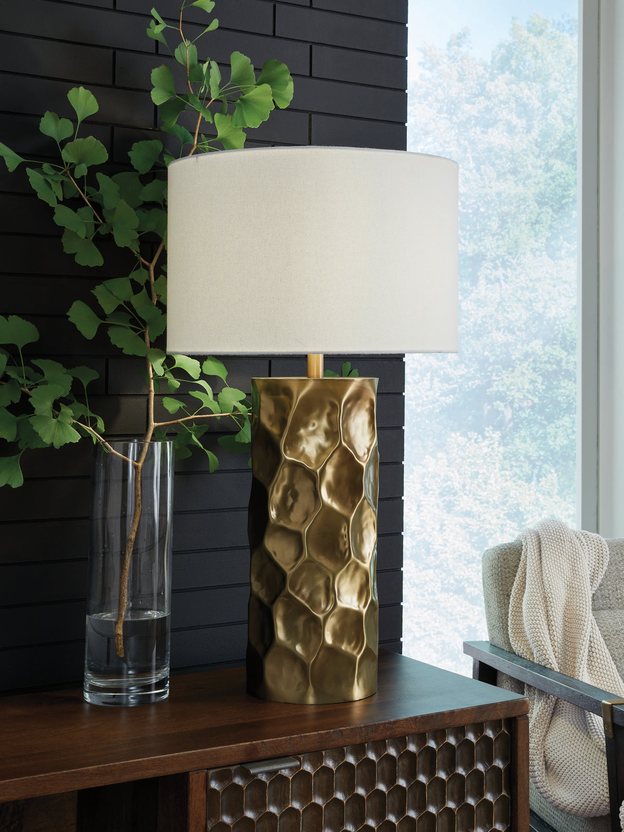 Furniture City Biloxi - Ashley Furniture - Marshawn Lighting - Metal Table Lamp (1/CN) / Gold Finish - L207524