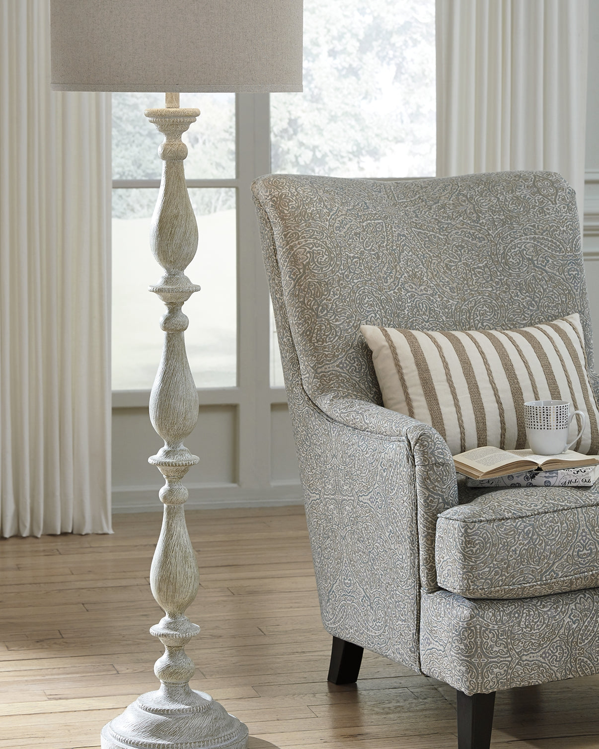 Furniture City Biloxi - Ashley Furniture - Bernadate Lighting - Poly Floor Lamp (1/CN) / Whitewash - L235341