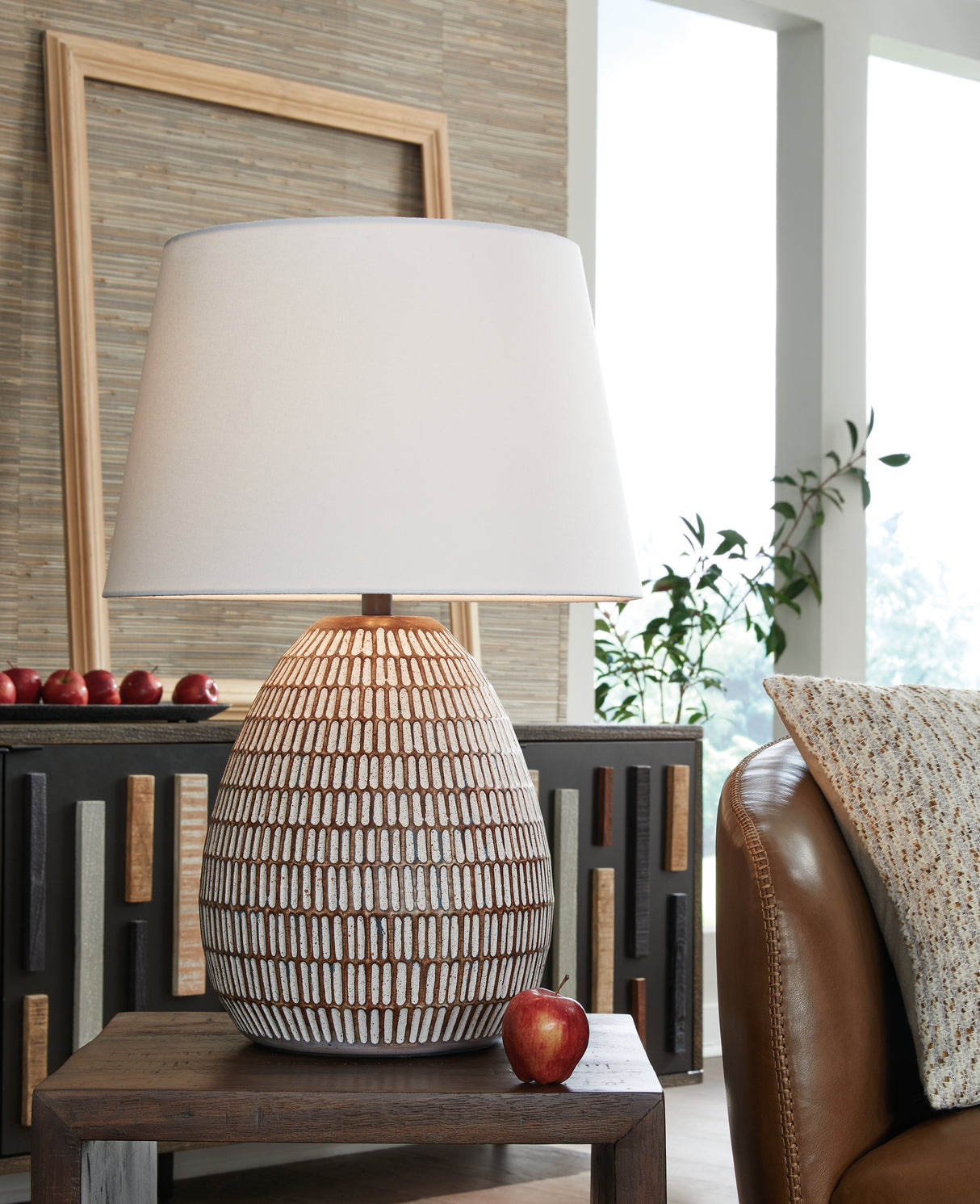 Furniture City Biloxi - Ashley Furniture - Darrich Lighting - 2-Piece Lamp Set / Beige/White - L235804X2