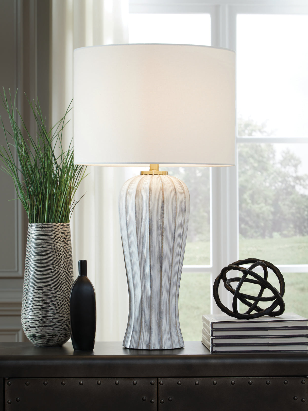 Furniture City Biloxi - Ashley Furniture - Lanwell Lighting - Poly Table Lamp (1/CN) / Antique Gray - L235894