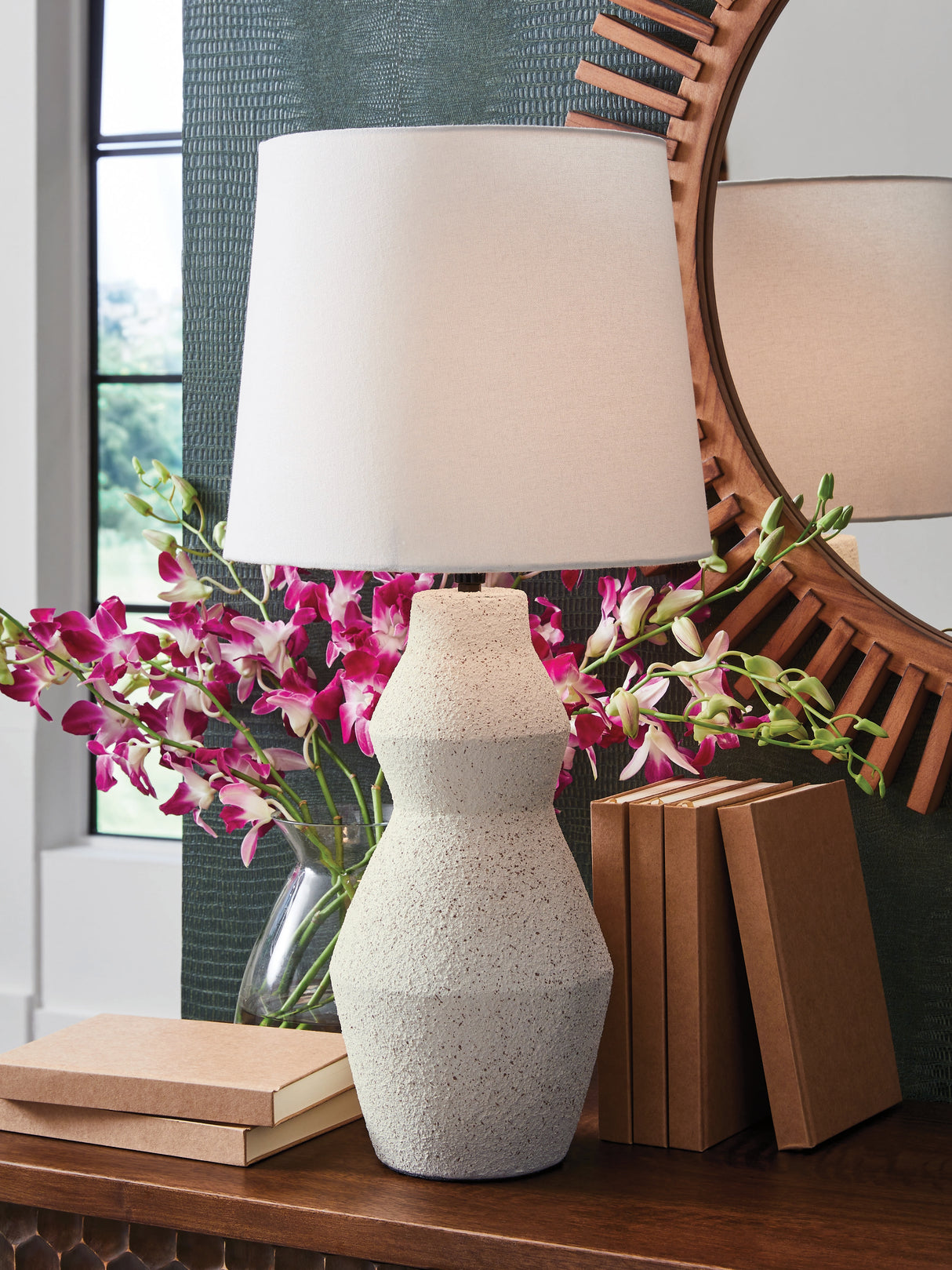 Furniture City Biloxi - Ashley Furniture - Dawthorne Lighting - Paper Table Lamp (1/CN) / Cream - L236034