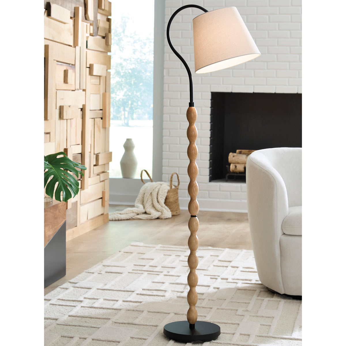 Furniture City Biloxi - Ashley Furniture - Corinwell Lighting - Wood Floor Lamp (1/CN) - L329131