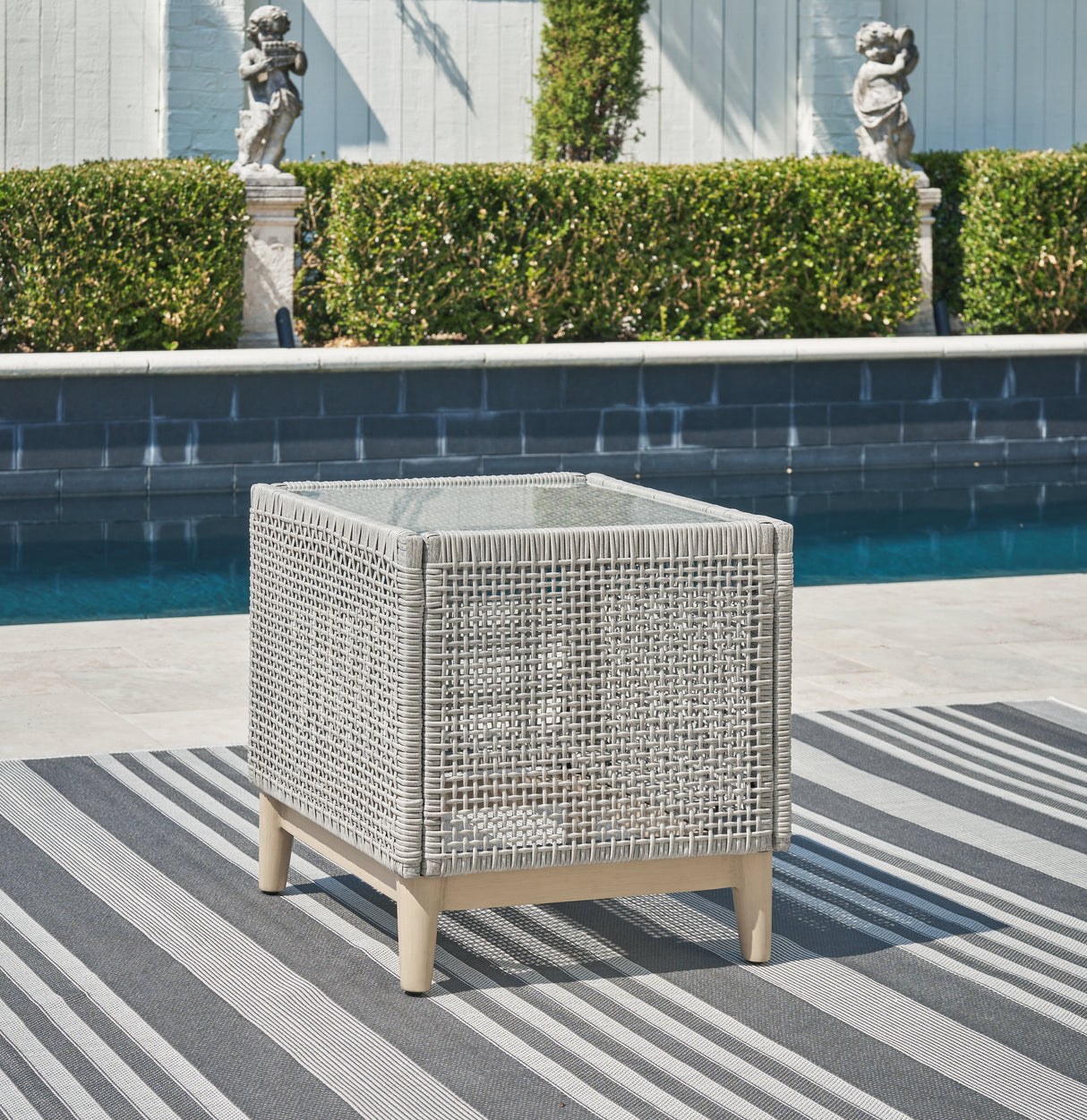 Furniture City Biloxi - Ashley Furniture - Seton Creek Outdoor - Square End Table / Gray - P798-702
