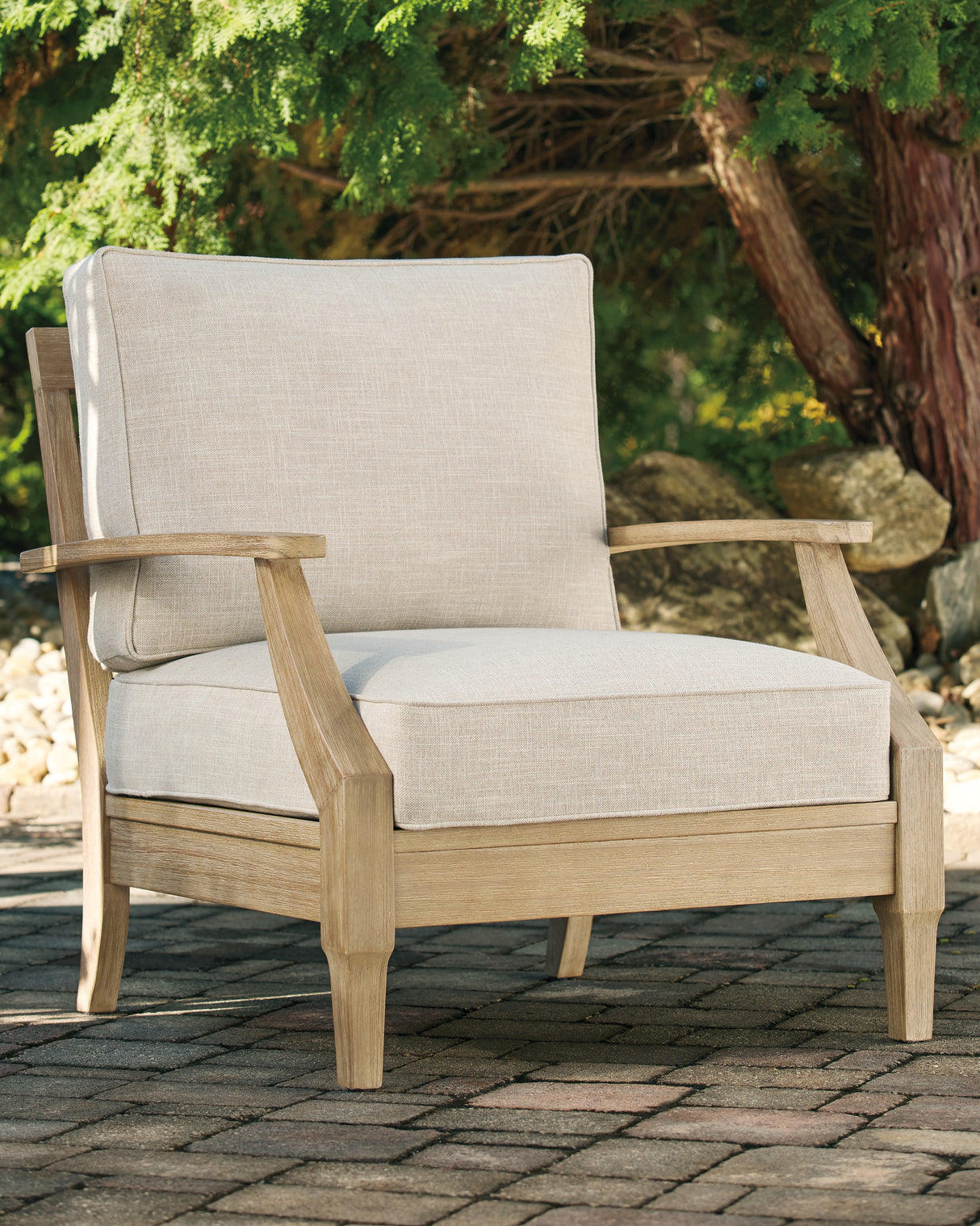 Furniture City Biloxi - Ashley Furniture - Clare View Outdoor - Lounge Chair w/Cushion (1/CN) / Beige - P801-820