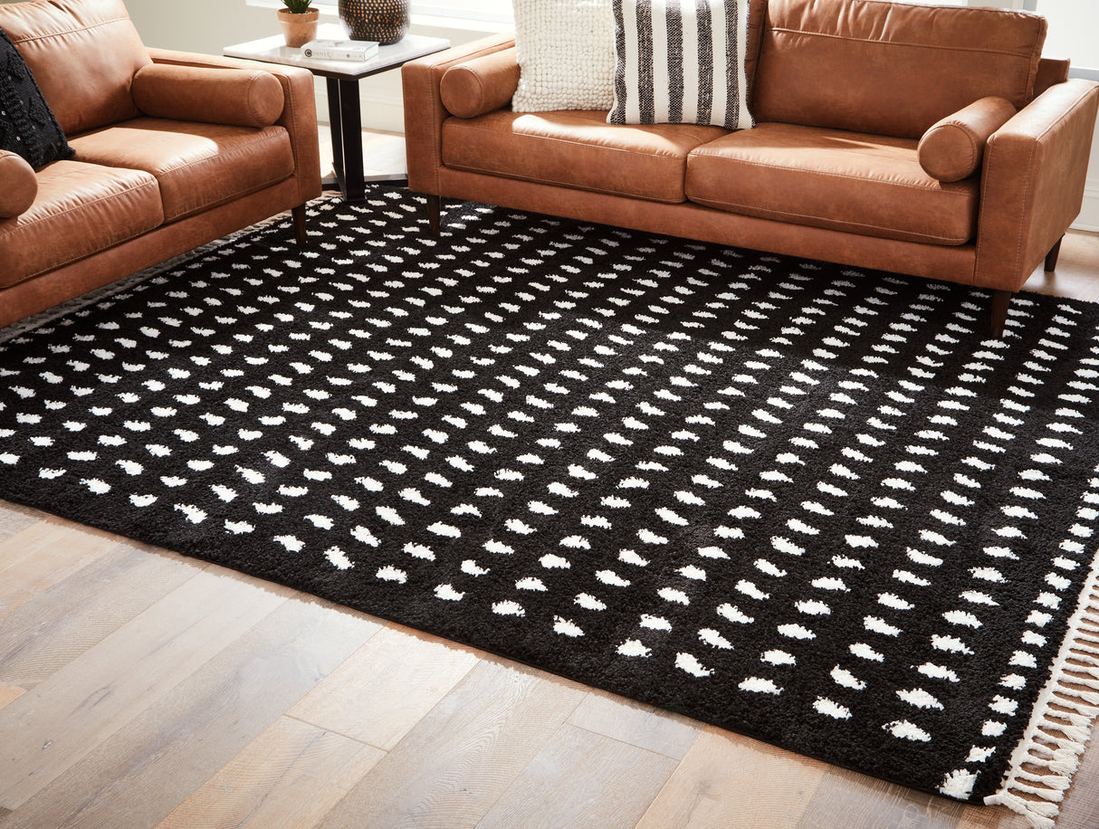 Furniture City Biloxi - Ashley Furniture - Minston Rug - 5' x 7' Rug / Black/White - R405952