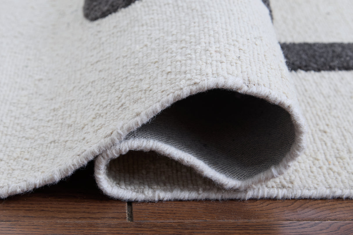 Davismour Rug