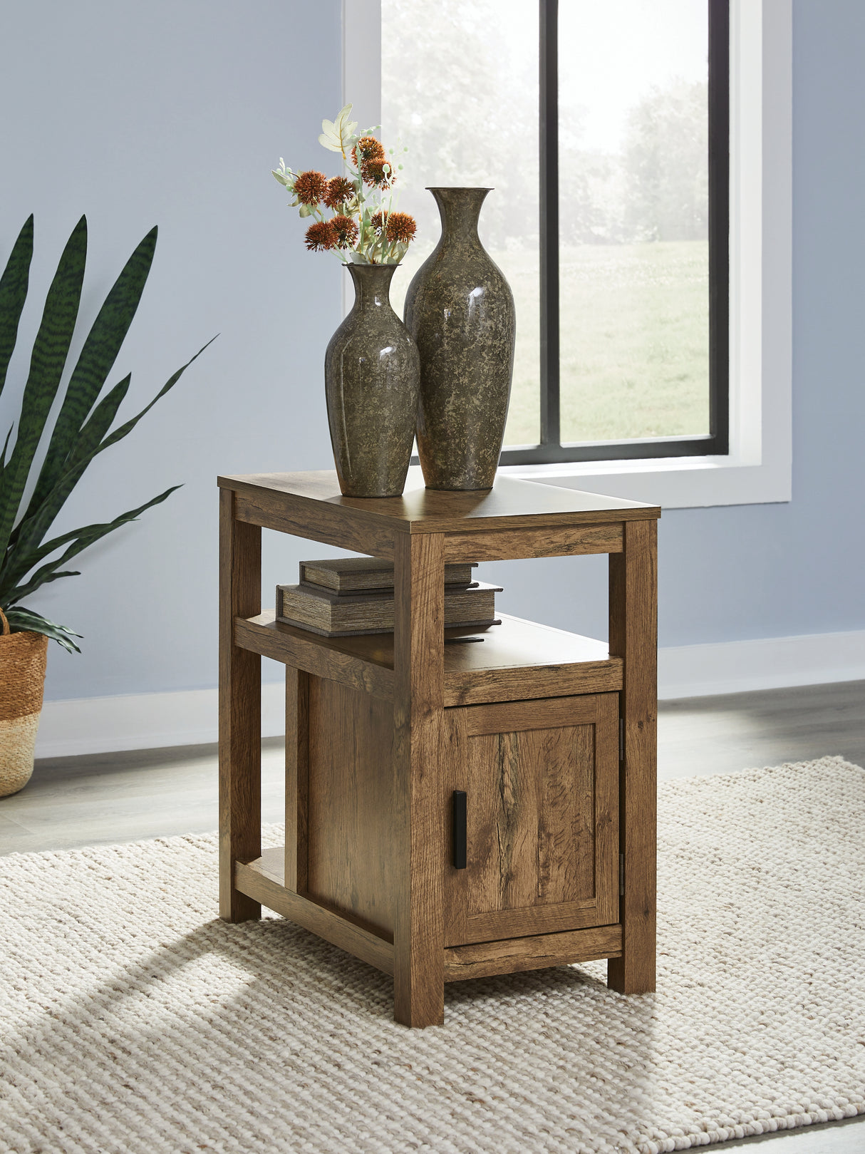 Furniture City Biloxi - Ashley Furniture - Fendenmore Chairside End Table - Chair Side End Table / Brown - T190-117
