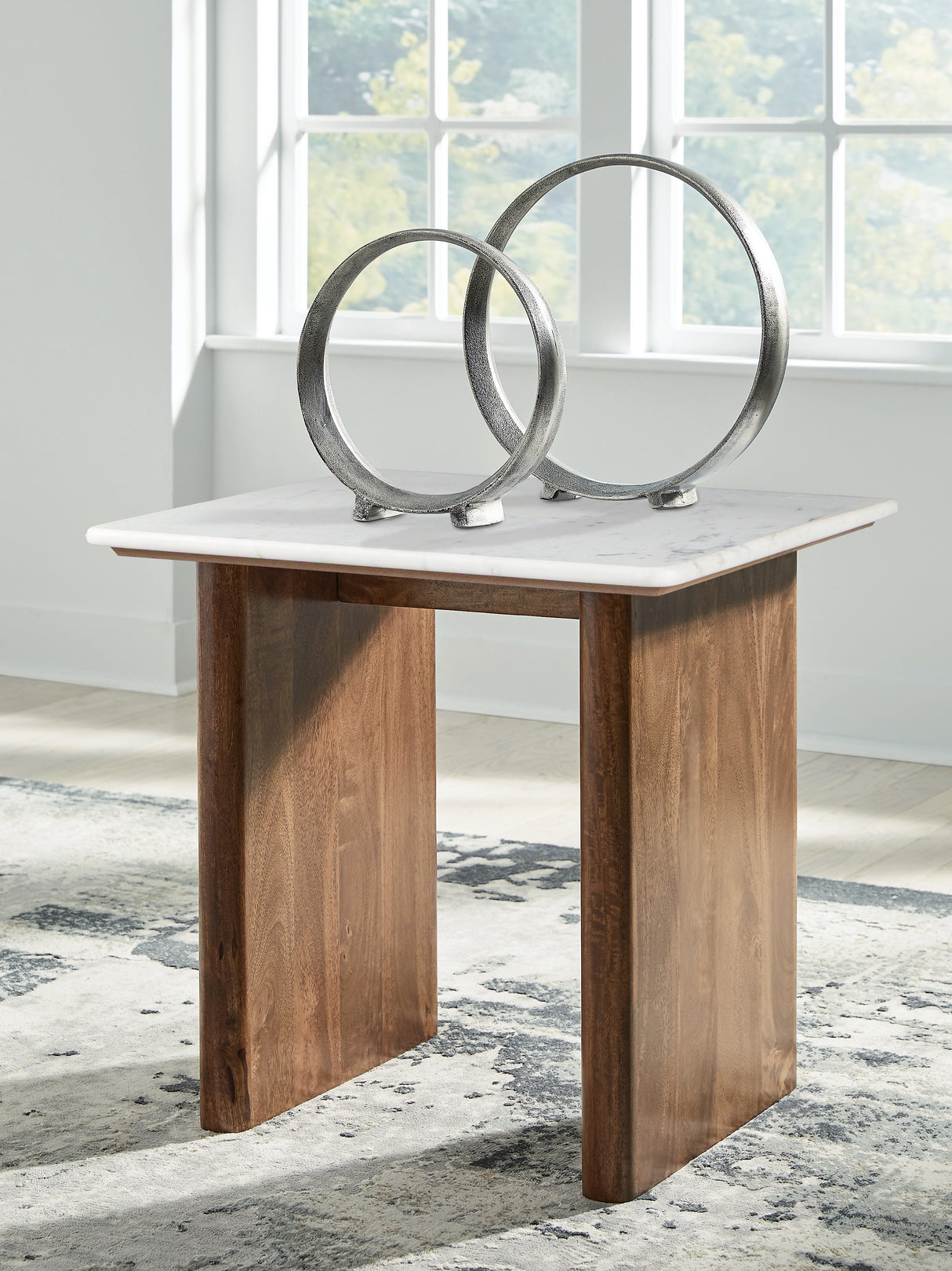 Furniture City Biloxi - Ashley Furniture - Isanti End Table - Square End Table / Light Brown/White - T662-3