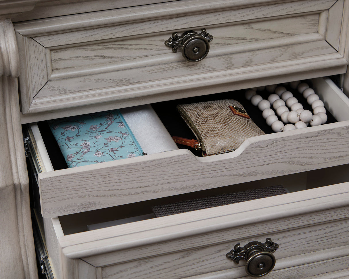 B948 - 5pc Bedroom Set - Queen, King 3