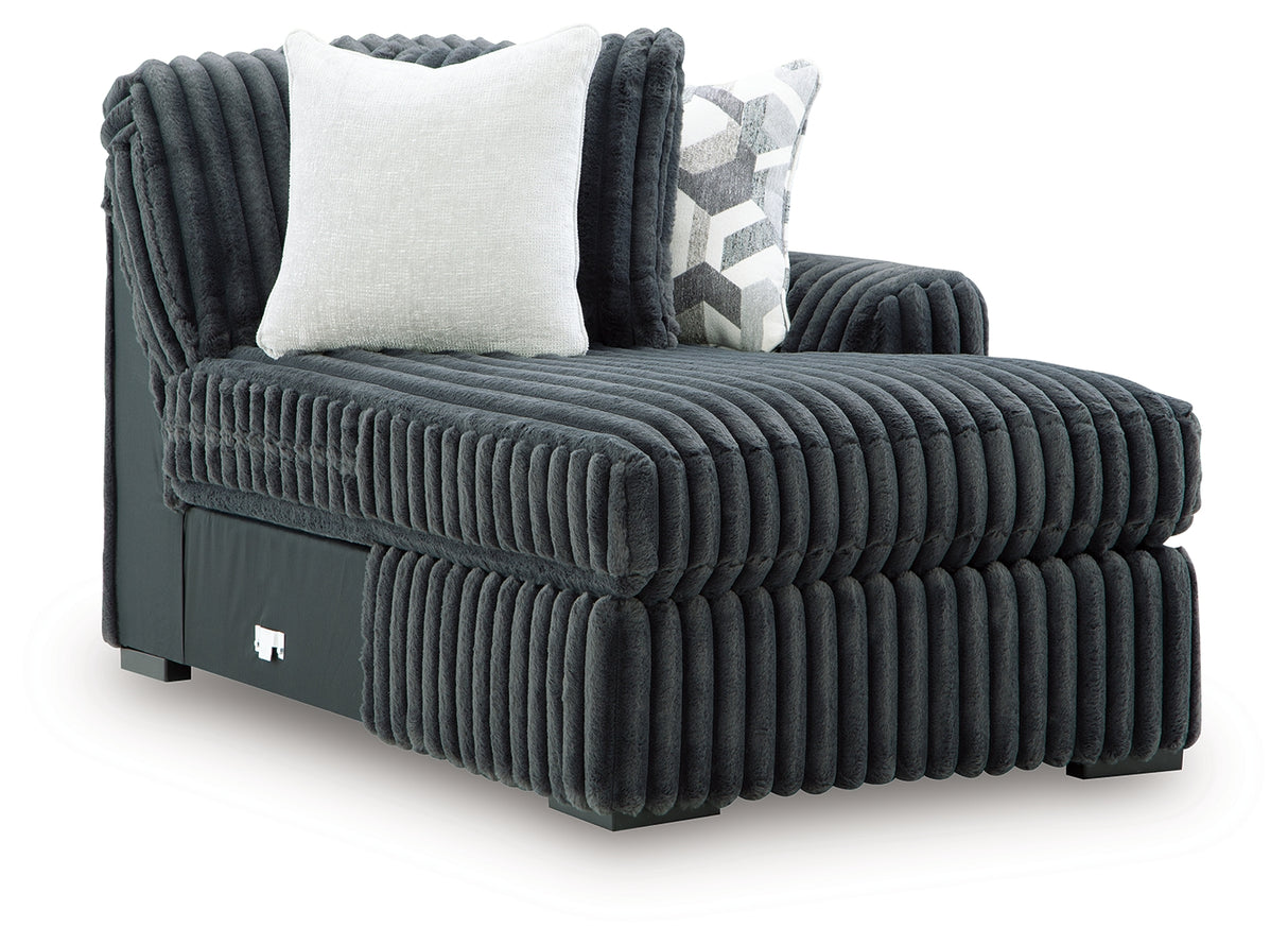 Midnight-Madness 3-Piece Sectional with Chaise