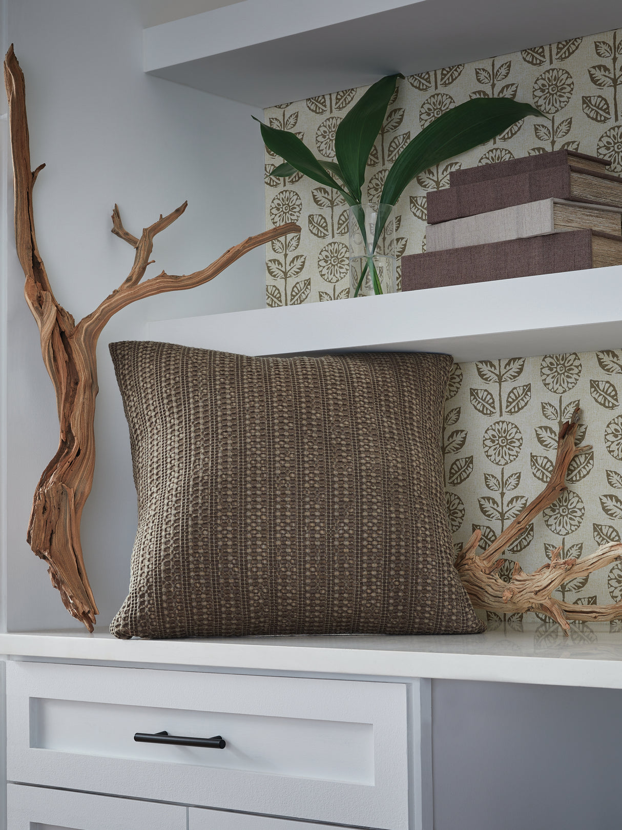 Furniture City Biloxi - Ashley Furniture - Landcher Pillows - Pillow / Brown - A1001104P
