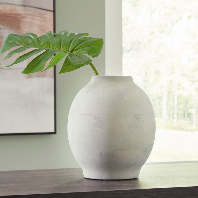 Furniture City Biloxi - Ashley Furniture - Clayson Vase - Vase / Sage Green - A2000654