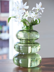 Furniture City Biloxi - Ashley Furniture - Renethorne Vase - Vase / Green - A2000801