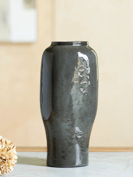 Furniture City Biloxi - Ashley Furniture - Kierlain Vase - Vase / Gray/Black - A2000808