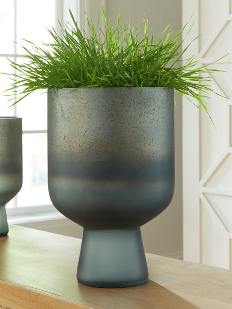 Furniture City Biloxi - Ashley Furniture - Pennmore Vase - Vase / Antique Blue - A2000814