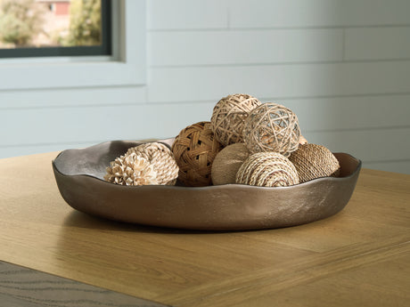 Furniture City Biloxi - Ashley Furniture - Wallmen Tray - Tray / Champagne Gold Finish - A2000817