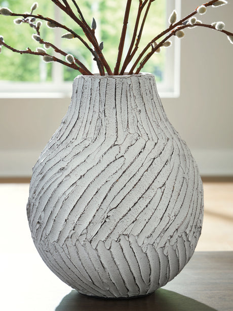 Furniture City Biloxi - Ashley Furniture - Shelvie Vase - Vase / Distressed White - A2000849